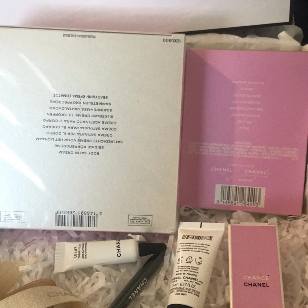 NWT CHANEL Chance Sateen Pour Le Corps Body Satin-200 Grams